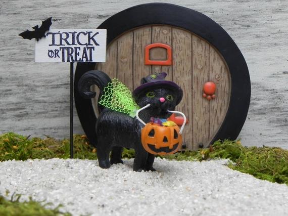 2 miniature halloween cat with jack o lantern, fairy door, handcrafted trick or treat sign with bat, halloween miniatures fairy garden kit