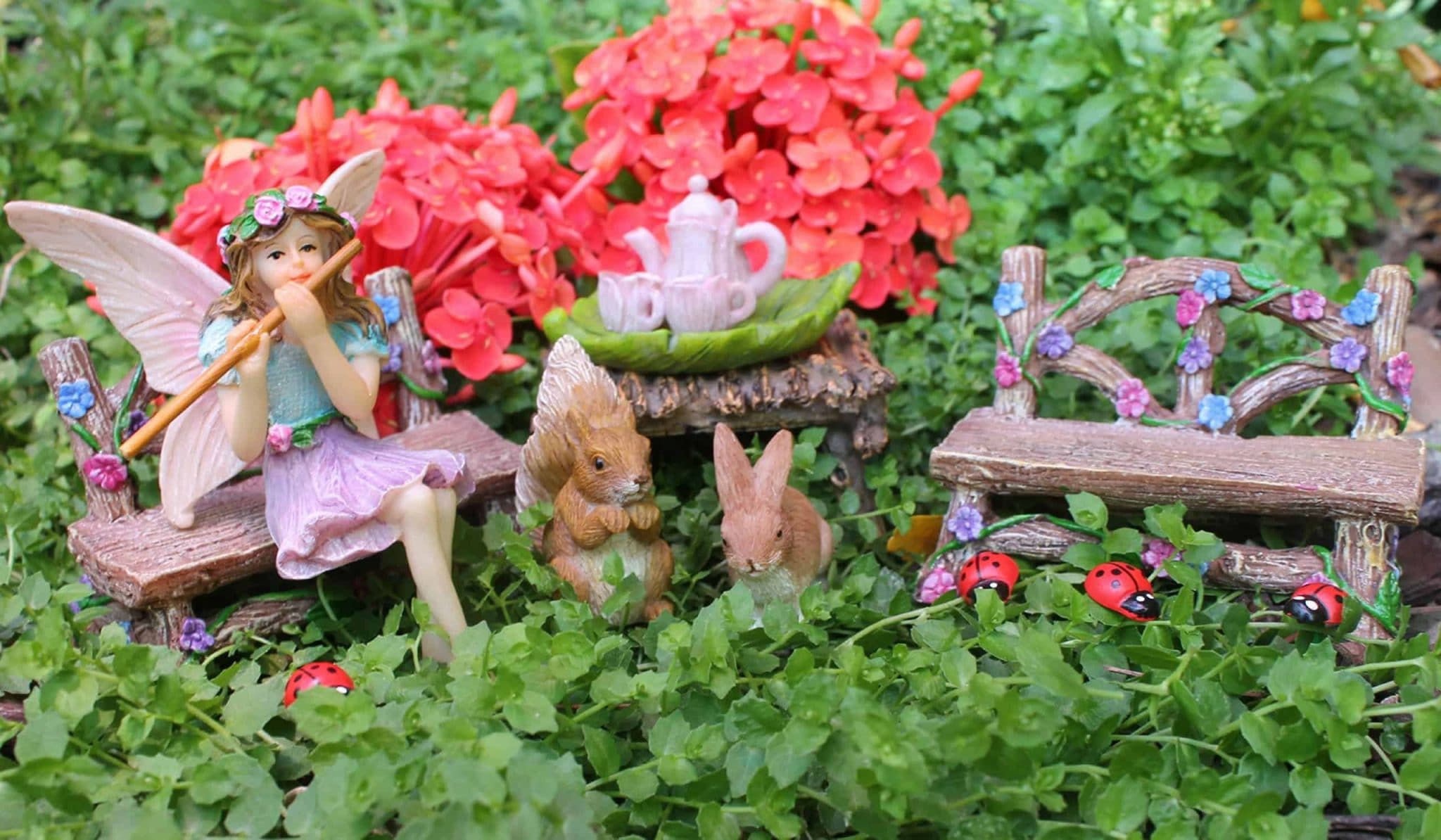 Squirrel Lifelike Fairy Garden Terrarium Lawn Balcony Decor Figurine Animal Toy