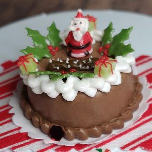 christmas santa cake with holly