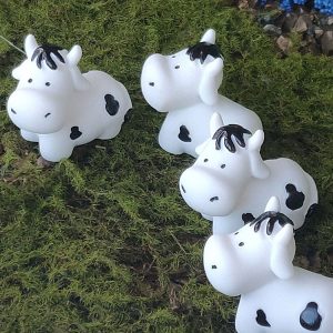 darling little cows, fairy pet, dollhouse