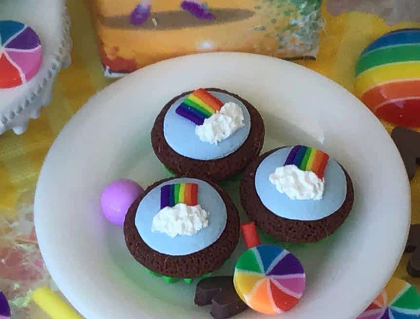 cheerful chocolate cupcakes